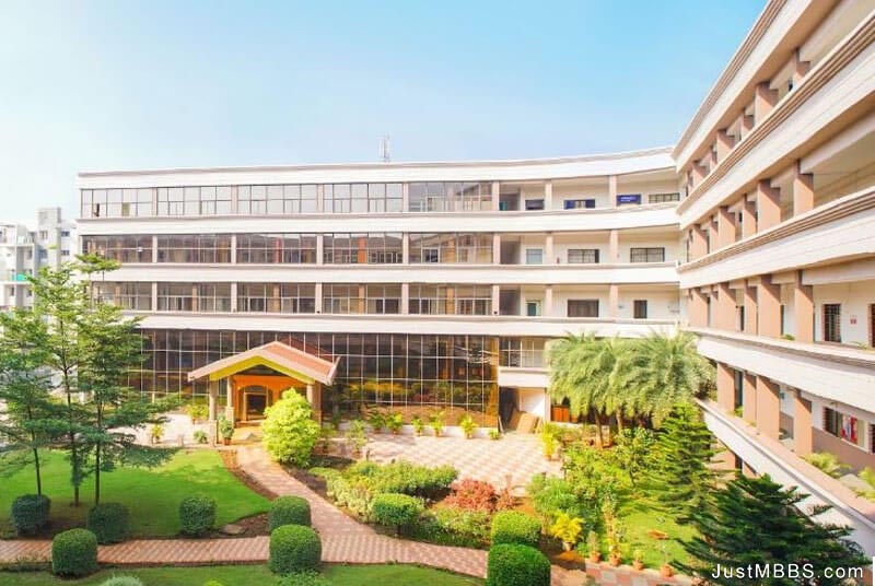 Dr. D Y Patil Medical College