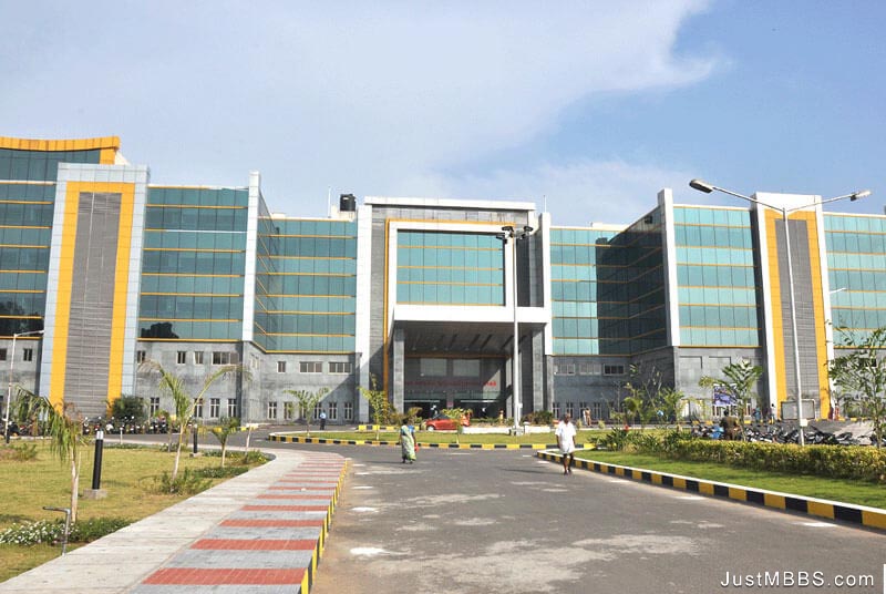 Government Mohan Kumaramangalam Medical College Hospital, Salem Eligibility, Fee, College