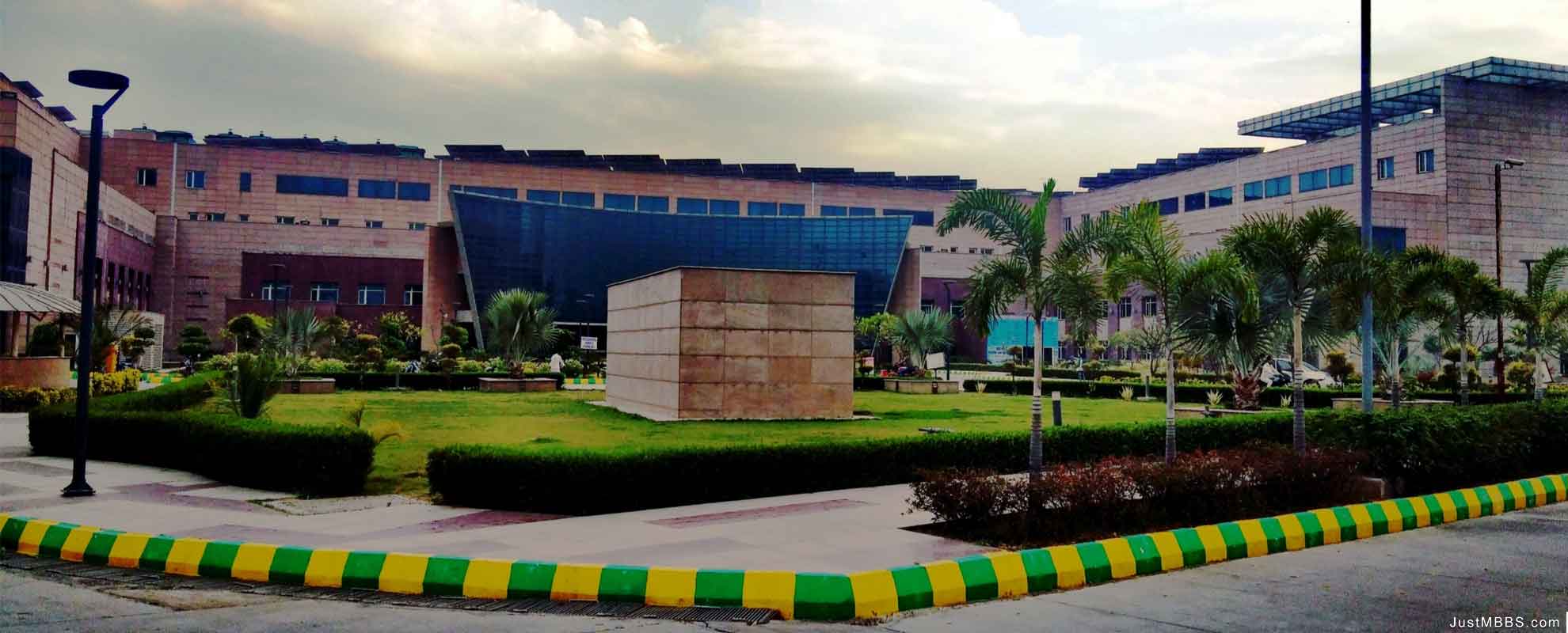 Government Institute of Medical Sciences, Greater Noida